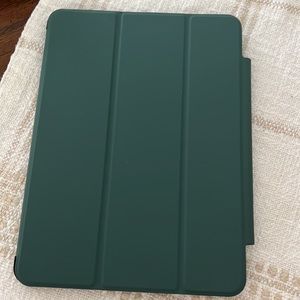 iPad case made for iPad Pro 2020 and compatible with iPad Pro 2018